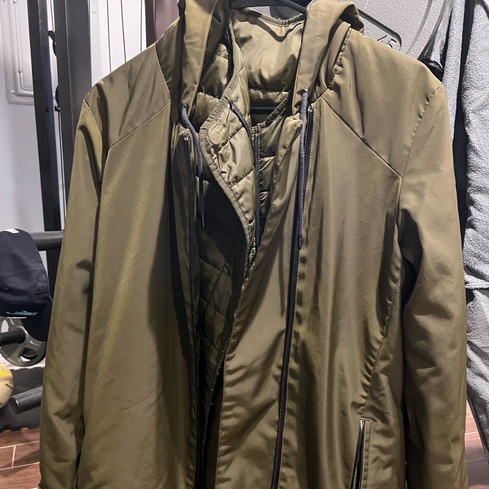 Nike jacket w removable lining! Can wear together or separately. Size S